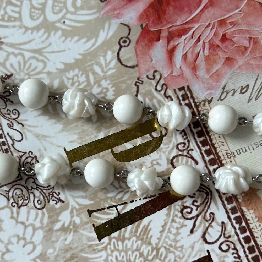 Sarah Coventry Vintage Beaded Necklace
